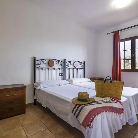 & Tao Mazo * Lajares