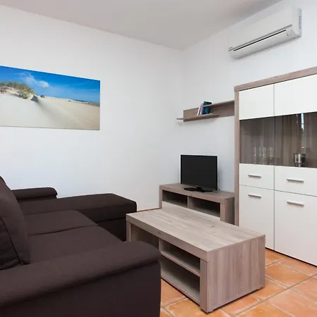 & Tao Mazo * Lajares