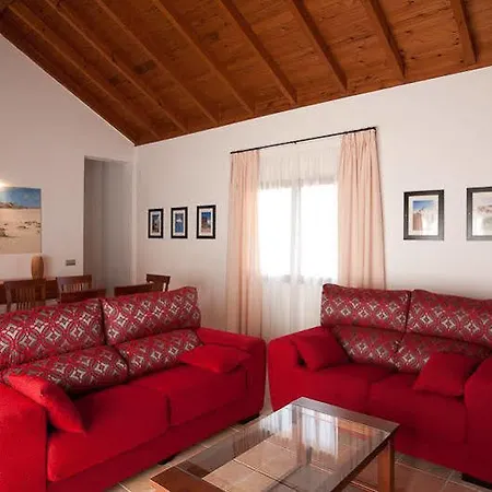 Villa & Tao Mazo Lajares